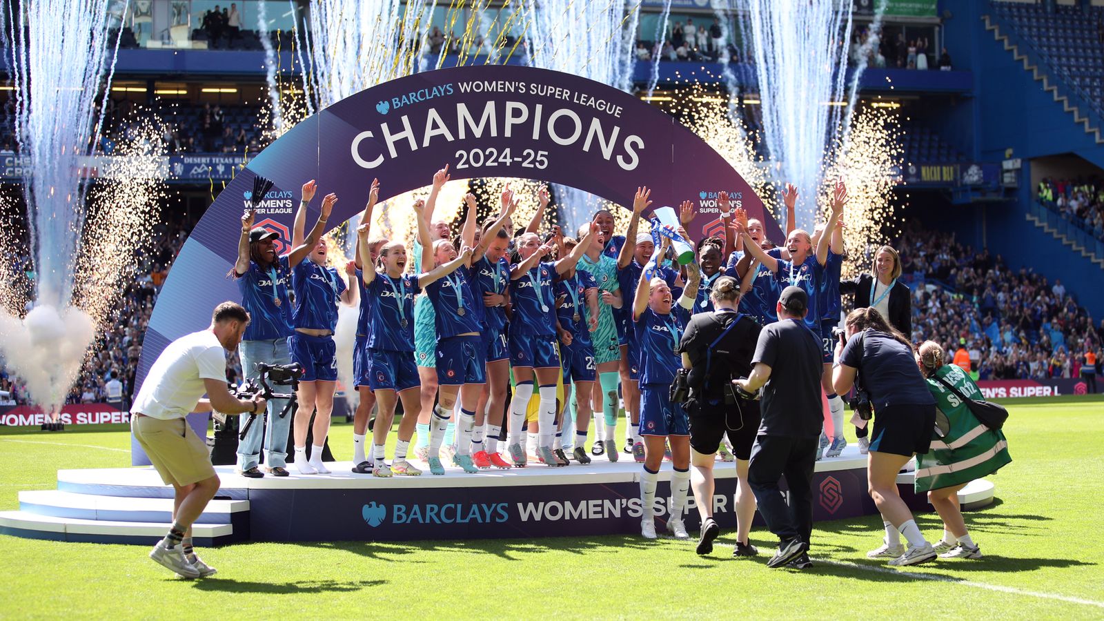 Chelsea make history as the first team to win WSL with unbeaten streak | UK News