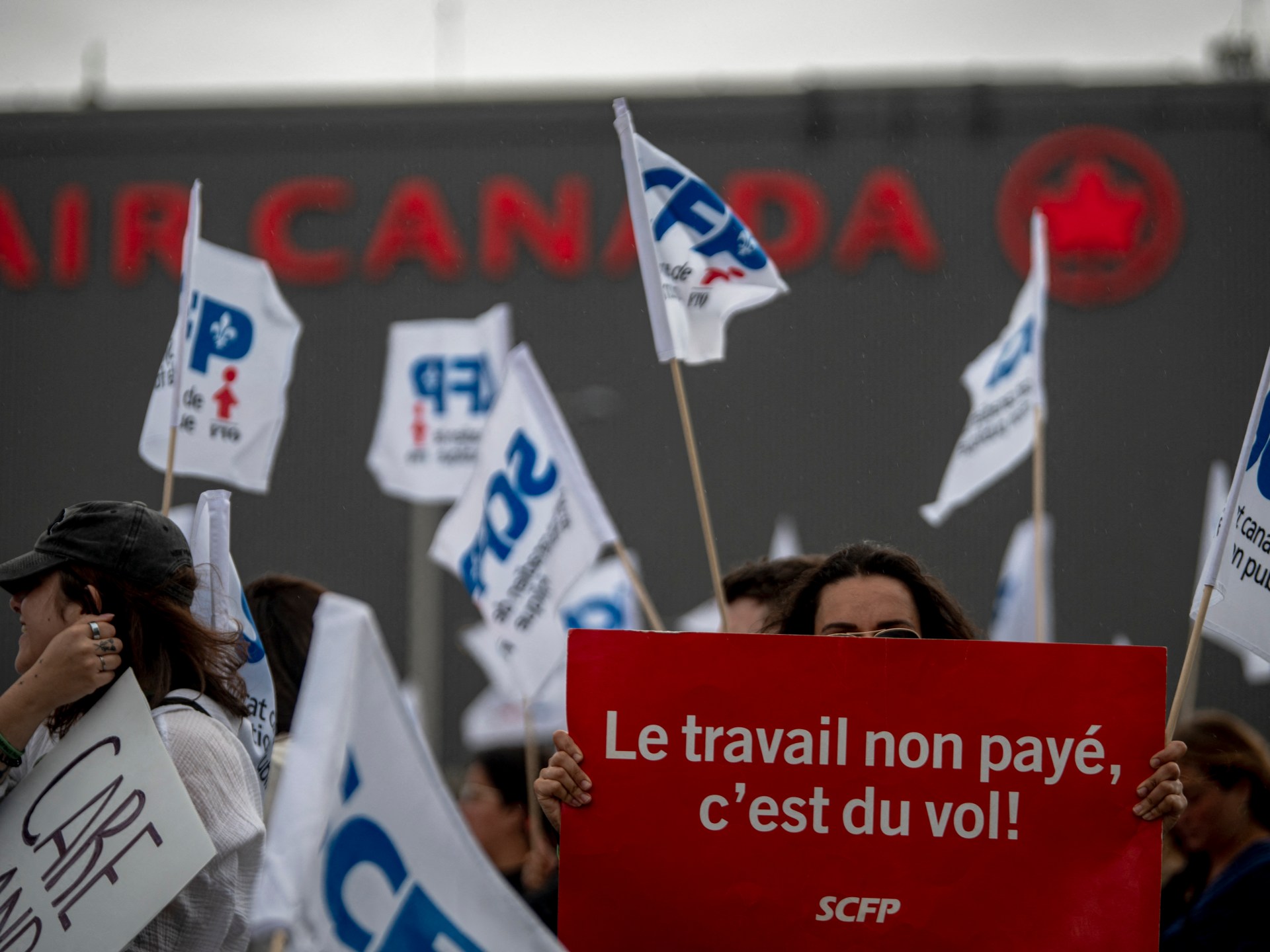 Air Canada flight attendants to continue strike despite government order | Aviation News