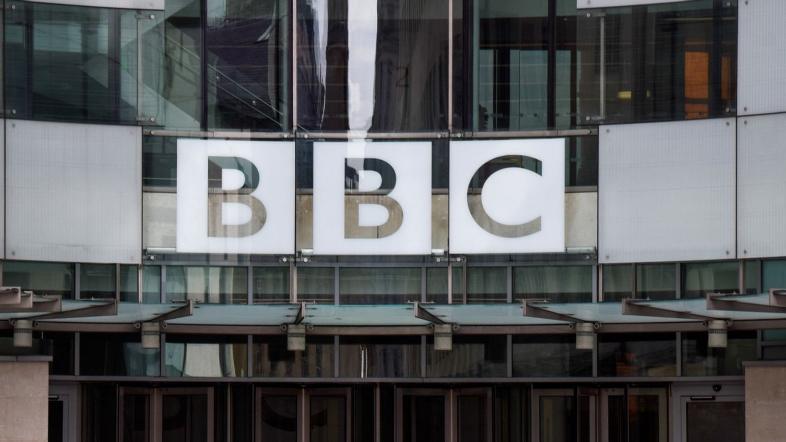 Observer editor-in-chief James Harding says BBC should be 'put beyond reach of politicians' | Ents & Arts News