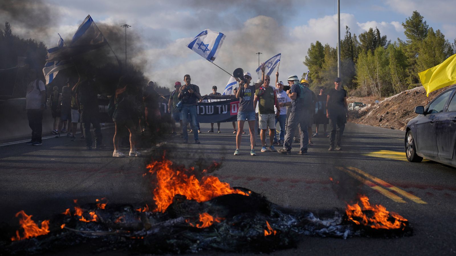 Protesters go on strike in Israel demanding ceasefire and release of Gaza hostages | World News