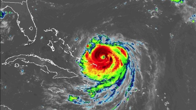 US Outer Banks Island Evacuated as Cat 4 Hurricane Erin Threatens Dangerous Conditions