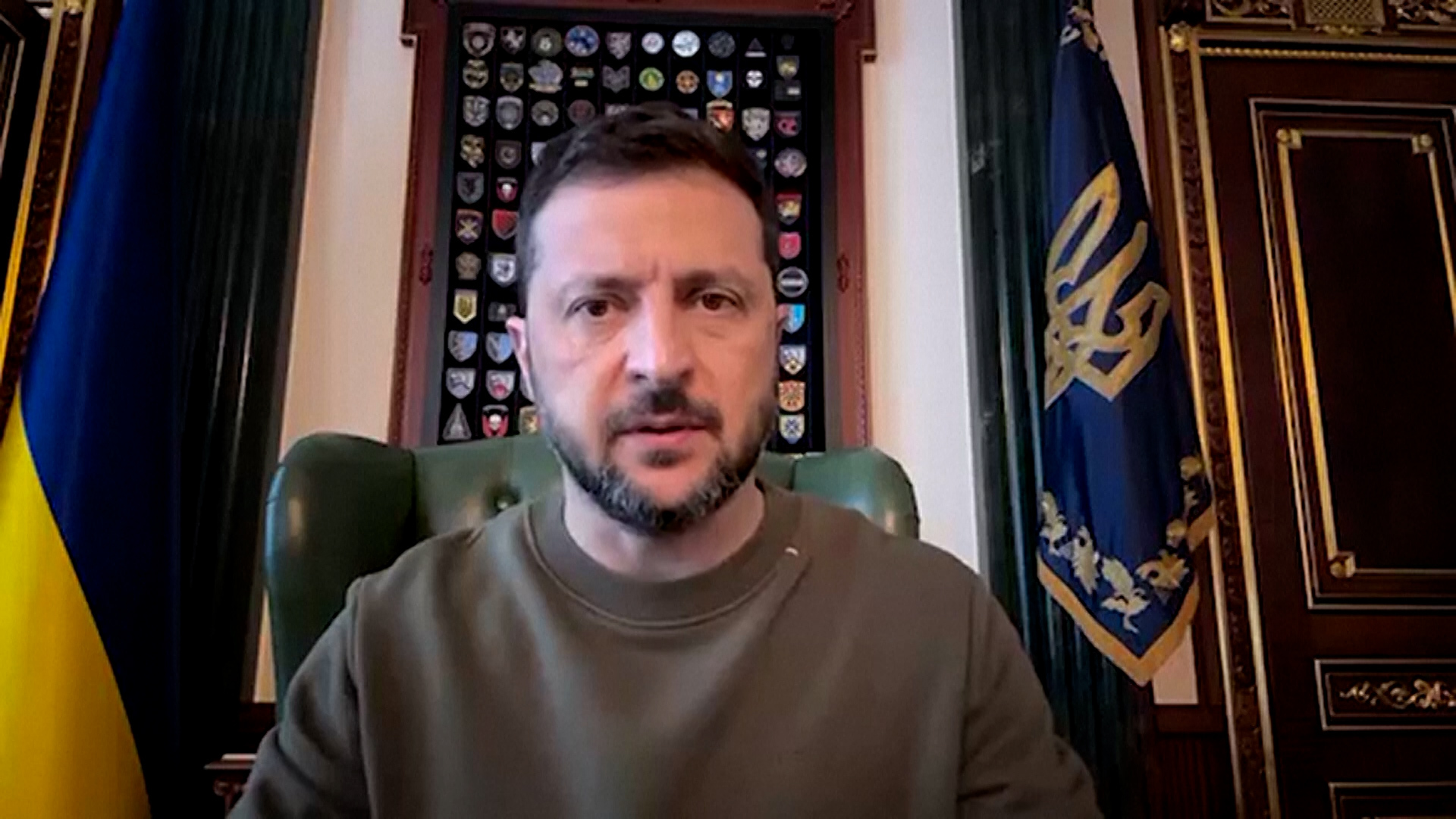 Zelenskyy rejects ‘gifting land’ to Russia ahead of Trump-Putin meeting | Russia-Ukraine war