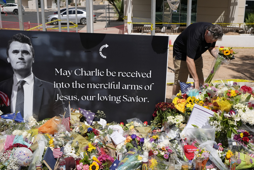 Ex-Navy SEAL's Advice Amid Fury Over Charlie Kirk Assassination