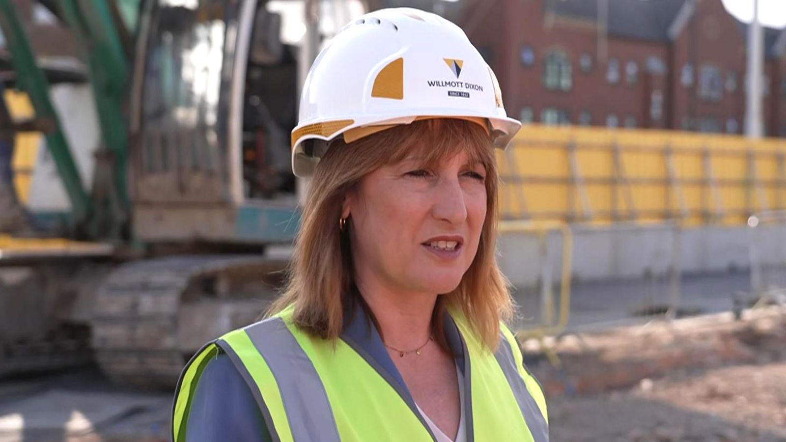 Zero growth in July as economy 'continued to slow', official figures show | Money News