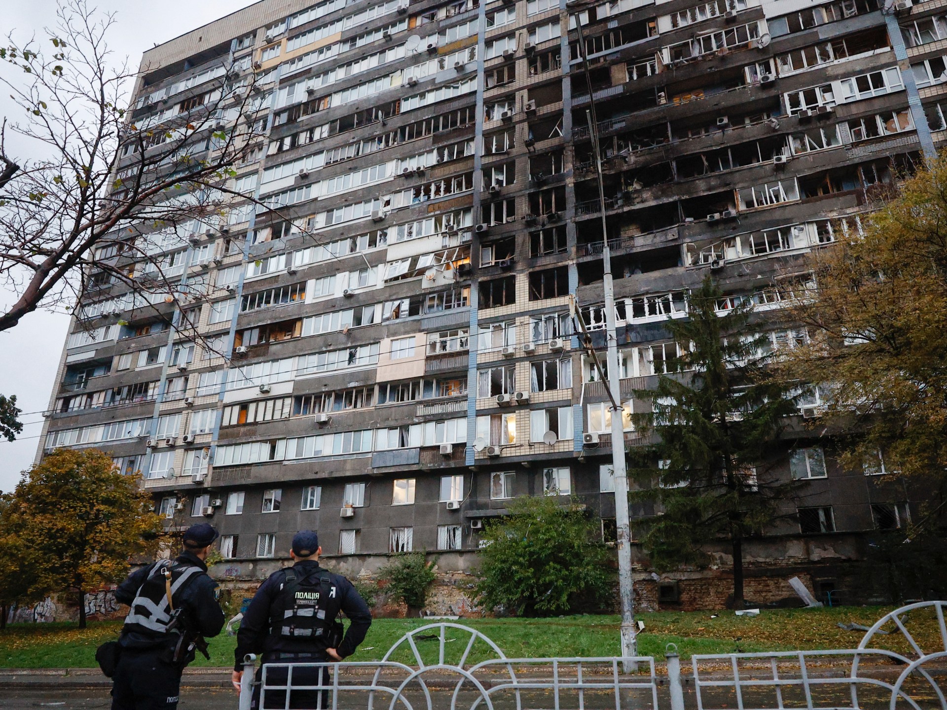 Russian strikes in Ukraine leave 20 wounded, thousands more in darkness | Russia-Ukraine war News